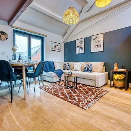 Ashcroft Loft By Timeless Stays - Stunning 3 Bedroom, 2 Bathrooms, Charming Central Apartment Featuring A Balcony Cirencester Luaran gambar