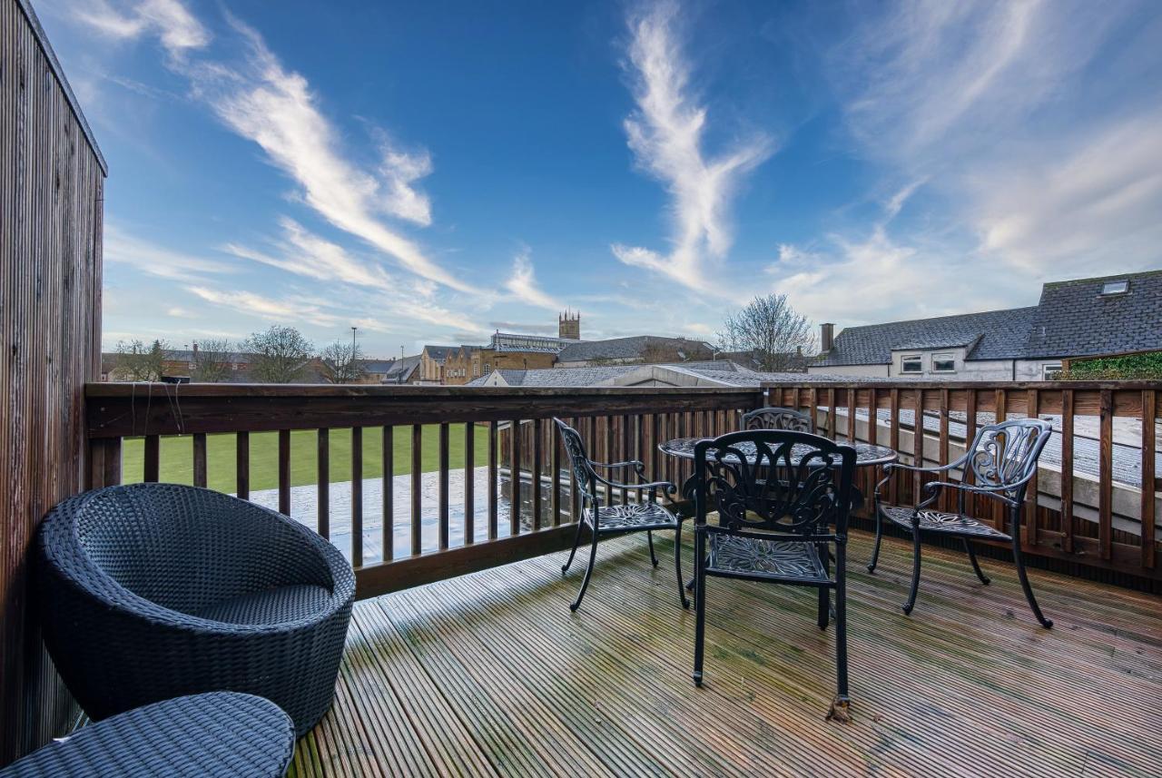 Ashcroft Loft By Timeless Stays - Stunning 3 Bedroom, 2 Bathrooms, Charming Central Apartment Featuring A Balcony Cirencester Luaran gambar